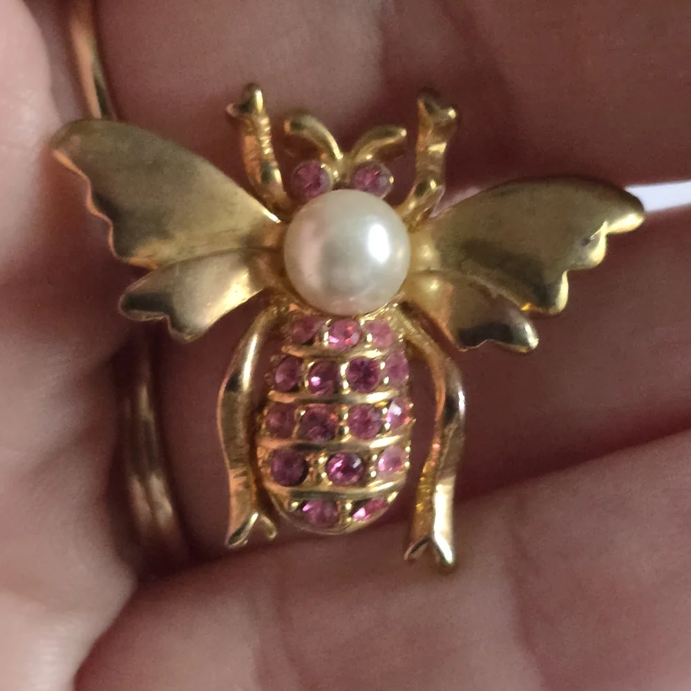 Vintage Bee Brooch Bumble Pink Rhinestones Faux Pearl Gold Tone bug